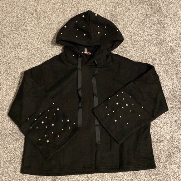 🤩Last 1🤩💕Pearl Embellished Black Hoodie 💕 - Picture 7 of 11